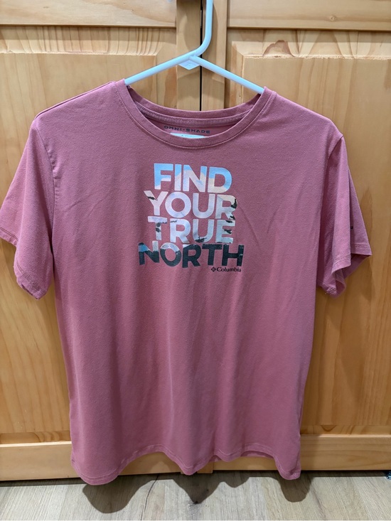 Columbia Tops - Columbia Dusty Rose Graphic 'Find Your True North' Short Sleeve Tee
